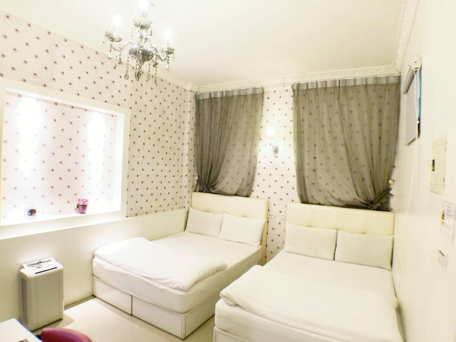 Fengjia Gift Box Homestay Taichung Bagian luar foto